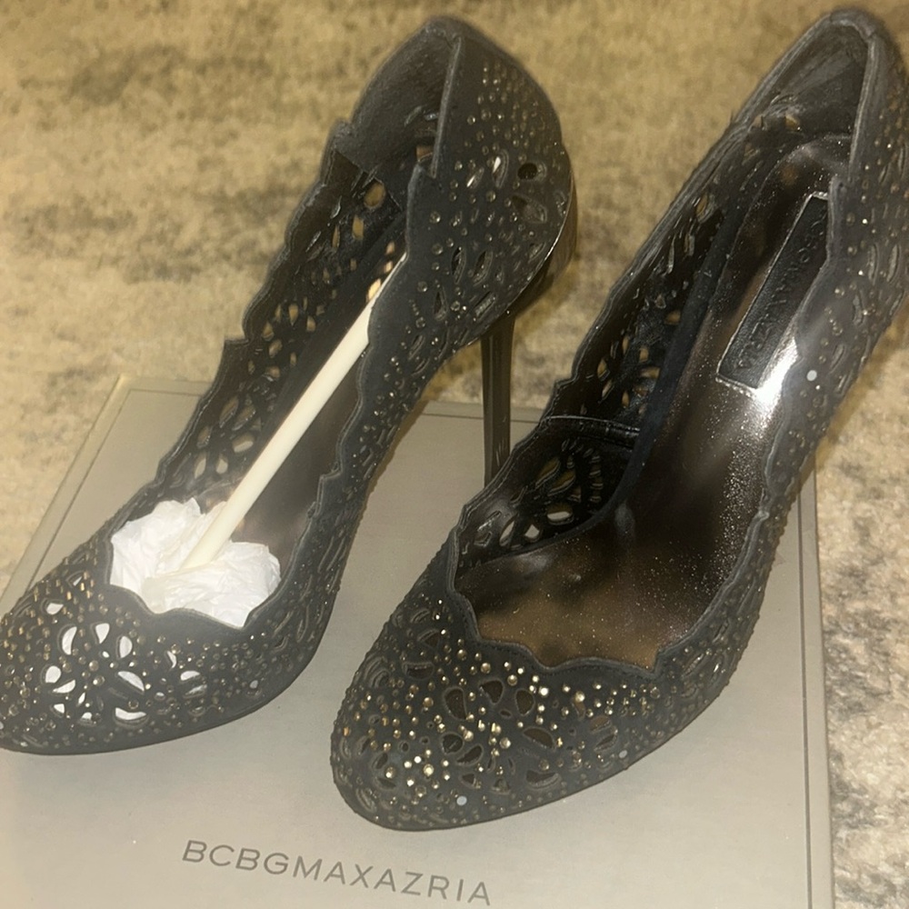MA- Peacock BCBG BLACK LASER CUT SUEDE HEEL